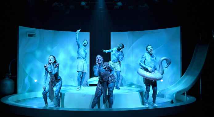 Le show beige